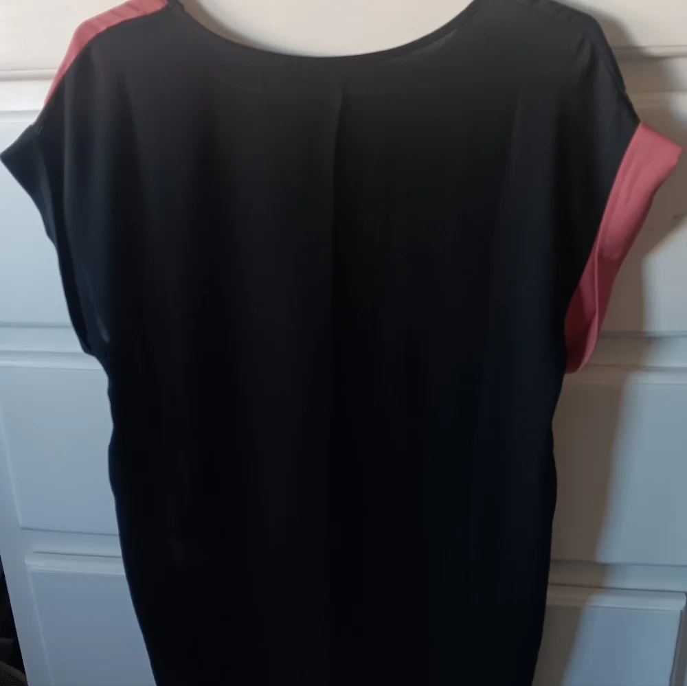 Stylish Black and Pink Women's Top - Picture 6 of 6